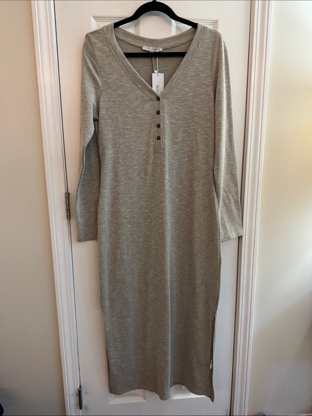 BALTIC BORN Denver Ribbed Midi Dress Light Gray Size XL NWT